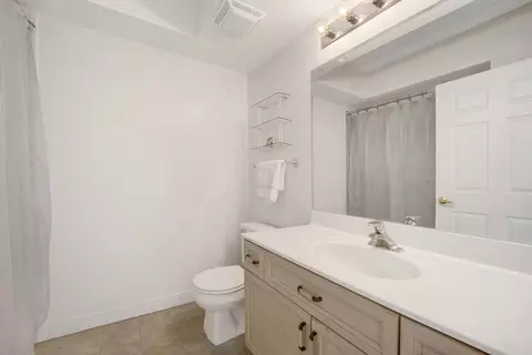 1327 Brown St #511, Des Plaines, IL 60016 photo 8