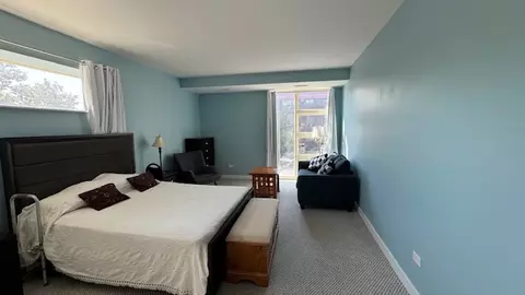 Bedroom - 1905 S Wolf Rd #210, Hillside, IL 60162 photo 4 of 5