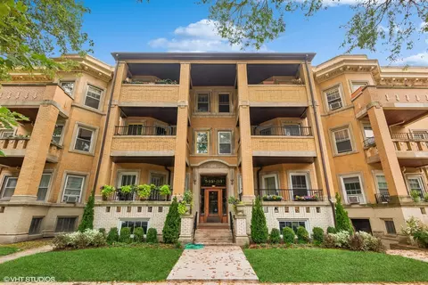 5433 S Hyde Park Blvd #2, Chicago, IL 60615