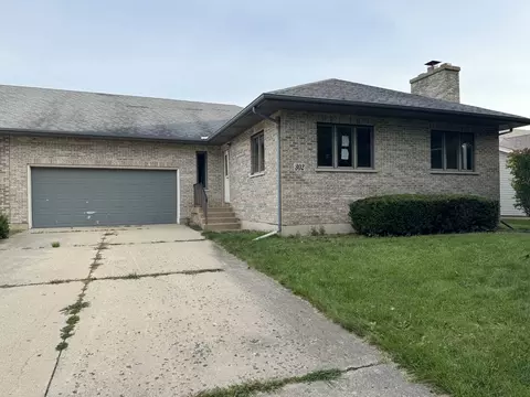 302 Old Mill Ln, Hampshire, IL 60140