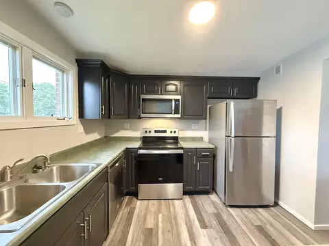 1512 Golfview Rd, Rantoul, IL 61866 photo 5