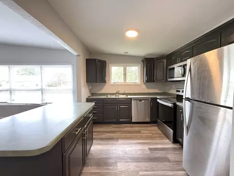 1512 Golfview Rd, Rantoul, IL 61866 photo 3