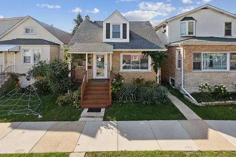 3550 N Neenah Ave, Chicago, IL 60634