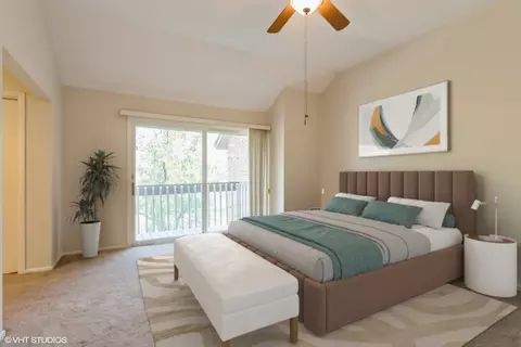 Bedroom - 21 Kyle Ct, Willowbrook, IL 60527 photo 1 of 4