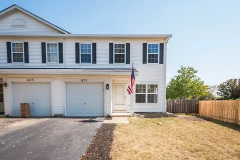 621 Edward Dr, Romeoville, IL 60446