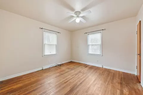 Bedroom - 1529 E Bourbonnais St E, Kankakee, IL 60901 photo 1 of 2
