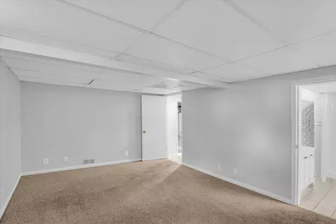 Bedroom - 1102 W John St, Champaign, IL 61821 photo 7 of 7