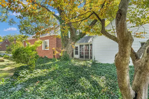 Exterior - 1102 W John St, Champaign, IL 61821 photo 6 of 12