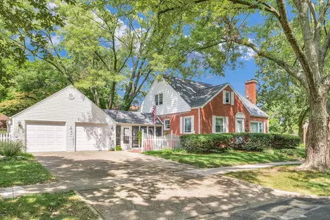 Exterior - 1102 W John St, Champaign, IL 61821 photo 2 of 12