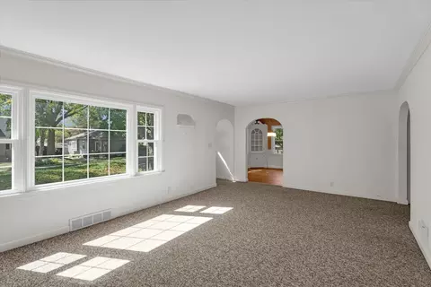 Living - 1102 W John St, Champaign, IL 61821 photo 3 of 4