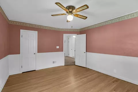 Bedroom - 1102 W John St, Champaign, IL 61821 photo 4 of 7