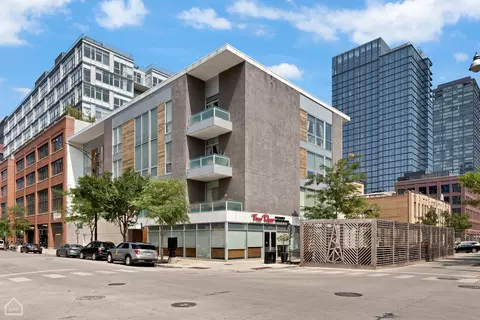 155 N Aberdeen St #304, Chicago, IL 60607