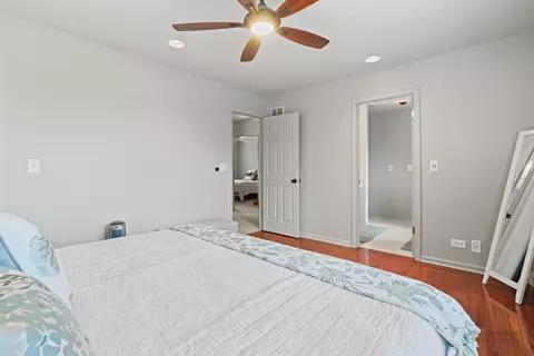 Bedroom - 1992 Woodhaven Dr, Bartlett, IL 60103 photo 2 of 4