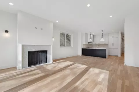 2020 W Webster Ave #2W, Chicago, IL 60647 photo 5