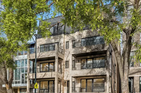 2020 W Webster Ave #2W, Chicago, IL 60647