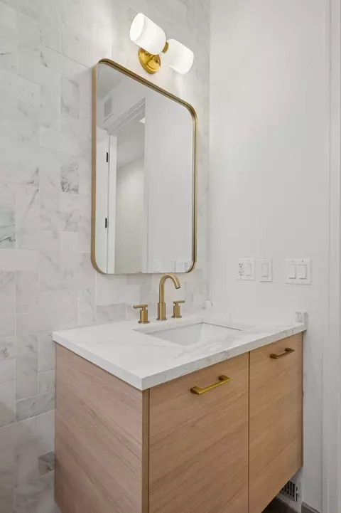 2020 W Webster Ave #2W, Chicago, IL 60647 photo 10