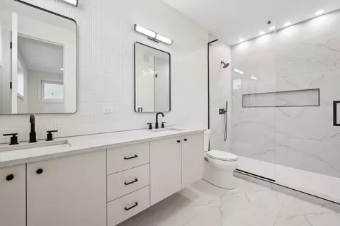 2020 W Webster Ave #2W, Chicago, IL 60647 photo 8