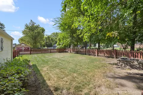 Exterior - 802 Richards St, Geneva, IL 60134 photo 9 of 10