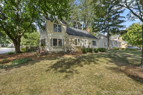 Exterior - 802 Richards St, Geneva, IL 60134 photo 2 of 10