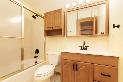 1635 Chippendale Rd, Hoffman Estates, IL 60169 photo 13