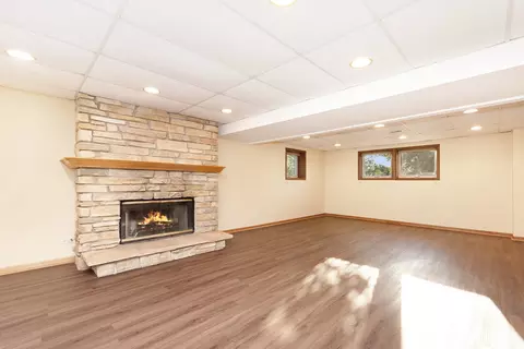 1635 Chippendale Rd, Hoffman Estates, IL 60169 photo 16