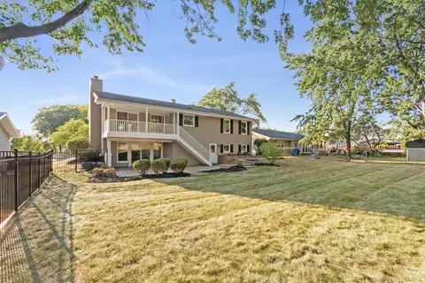 1635 Chippendale Rd, Hoffman Estates, IL 60169 photo 24