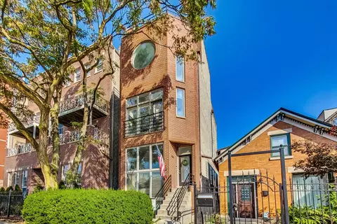 1646 W Augusta Blvd #2, Chicago, IL 60622