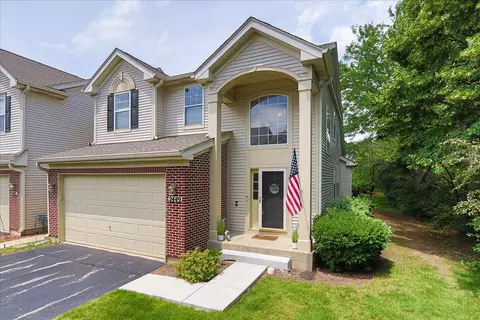 2449 Stonegate Rd, Algonquin, IL 60102