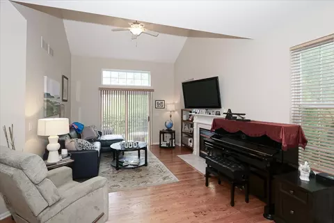 2449 Stonegate Rd, Algonquin, IL 60102 photo 18