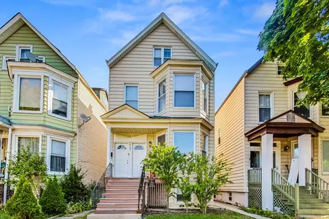 2707 N Ridgeway Ave, Chicago, IL 60647