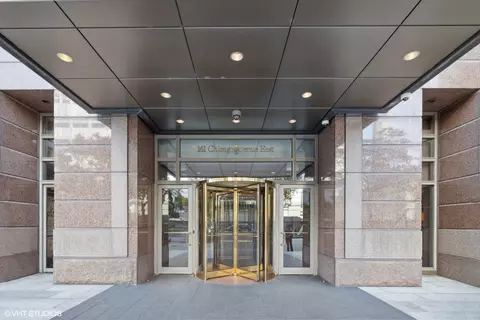 161 E Chicago Ave #42F, Chicago, IL 60611 photo 2