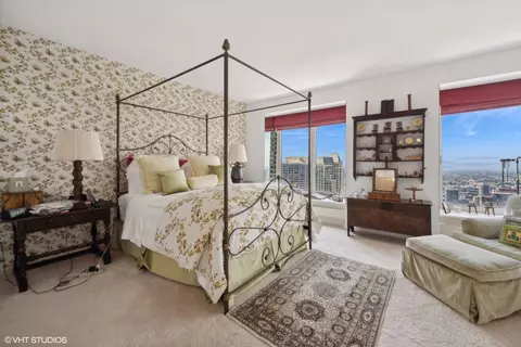 161 E Chicago Ave #42F, Chicago, IL 60611 photo 9