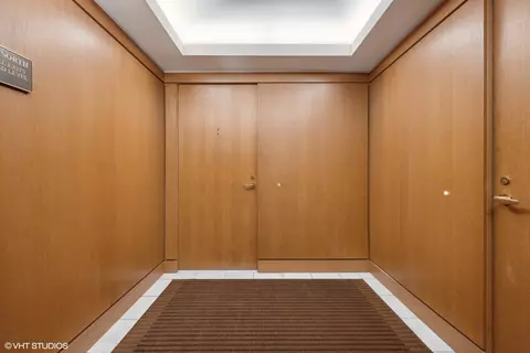161 E Chicago Ave #42F, Chicago, IL 60611 photo 3