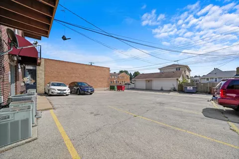 Exterior - 7421 W Archer Ave #3B, Summit, IL 60501 photo 5 of 5