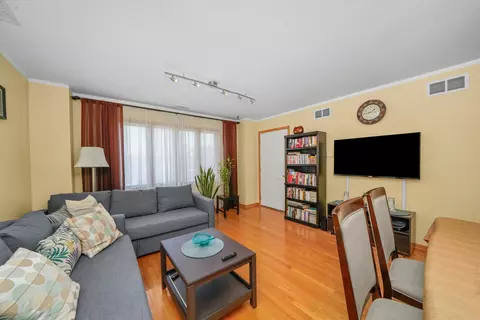 Living - 7421 W Archer Ave #3B, Summit, IL 60501 photo 2 of 2