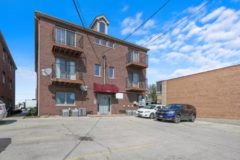 Exterior - 7421 W Archer Ave #3B, Summit, IL 60501 photo 3 of 5