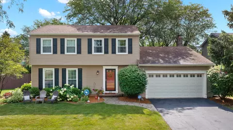 556 Rapidan Ct, Naperville, IL 60540