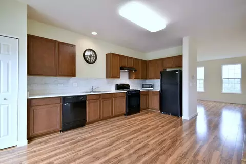 4036 Pompton Ct, Elgin, IL 60124 photo 7