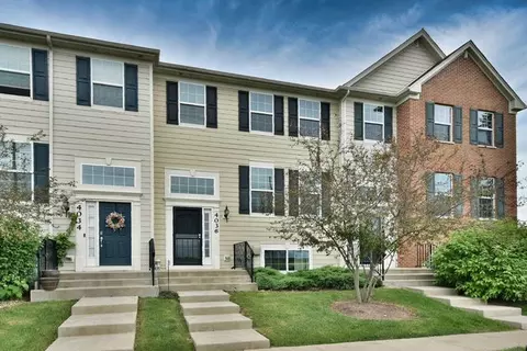 4036 Pompton Ct, Elgin, IL 60124