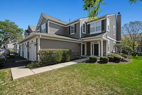 2568 Golf Ridge Cir #2568, Naperville, IL 60563