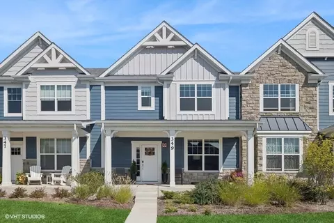 349 Didier Ct, Buffalo Grove, IL 60089