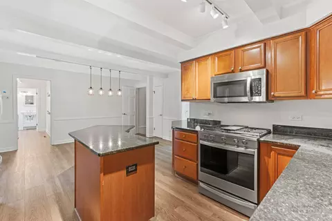 735 Circle Dr, Tower Lakes, IL 60010 photo 14