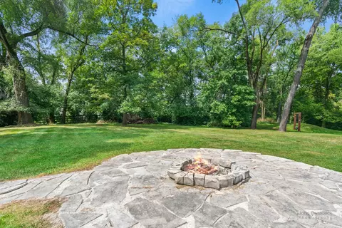 735 Circle Dr, Tower Lakes, IL 60010 photo 37