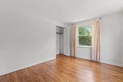 735 Circle Dr, Tower Lakes, IL 60010 photo 22