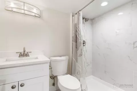 735 Circle Dr, Tower Lakes, IL 60010 photo 33