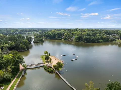735 Circle Dr, Tower Lakes, IL 60010 photo 45