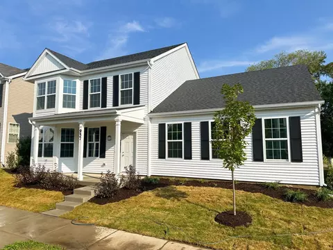 957 Celebration Dr, Aurora, IL 60504