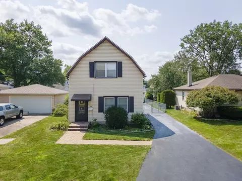 17836 Wildwood Ave, Lansing, IL 60438