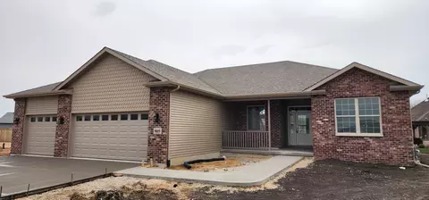 905 E Jesse Ct, Coal City, IL 60416