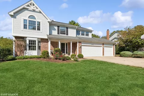 1516 Virginia Ave, Libertyville, IL 60048